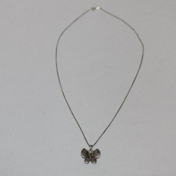 Sterling Silver Butterfly and Chain - Picture 3 of 9